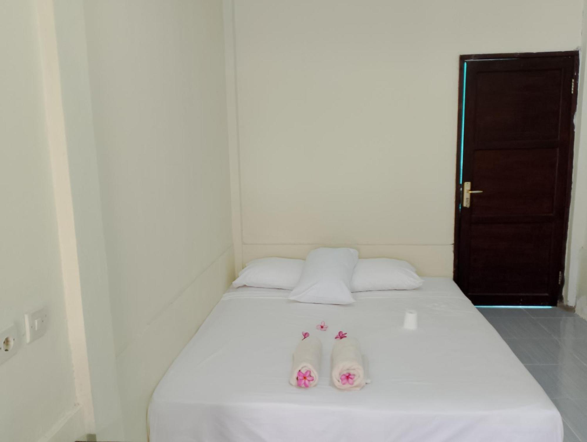 Mbe Baleng Ku Hotell Mangsit Eksteriør bilde